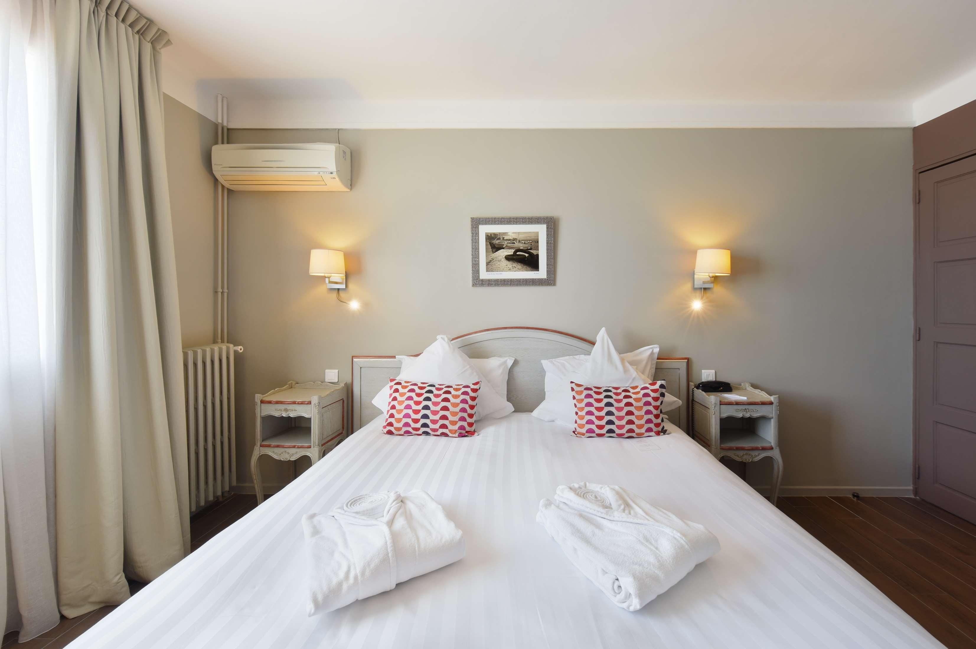 Western La Corniche Hotel